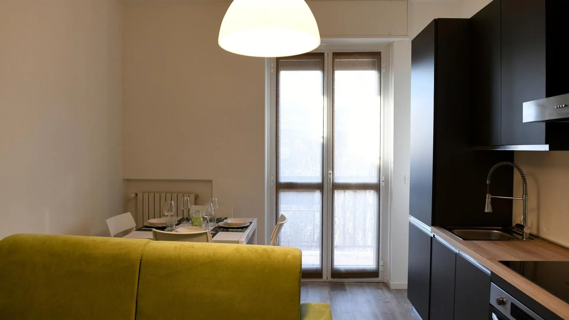 Seventh Floor 5 Min From San Siro Apartamento Milão